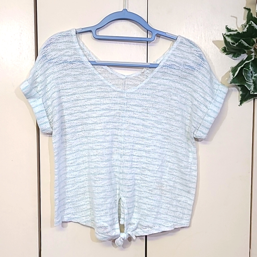 SALE!! Top